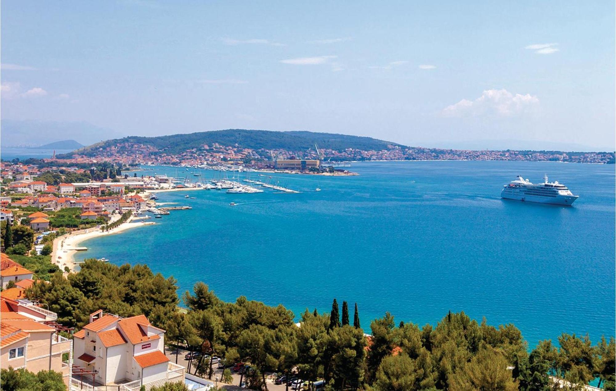 3 Bedroom Gorgeous Apartment In Trogir Ngoại thất bức ảnh
