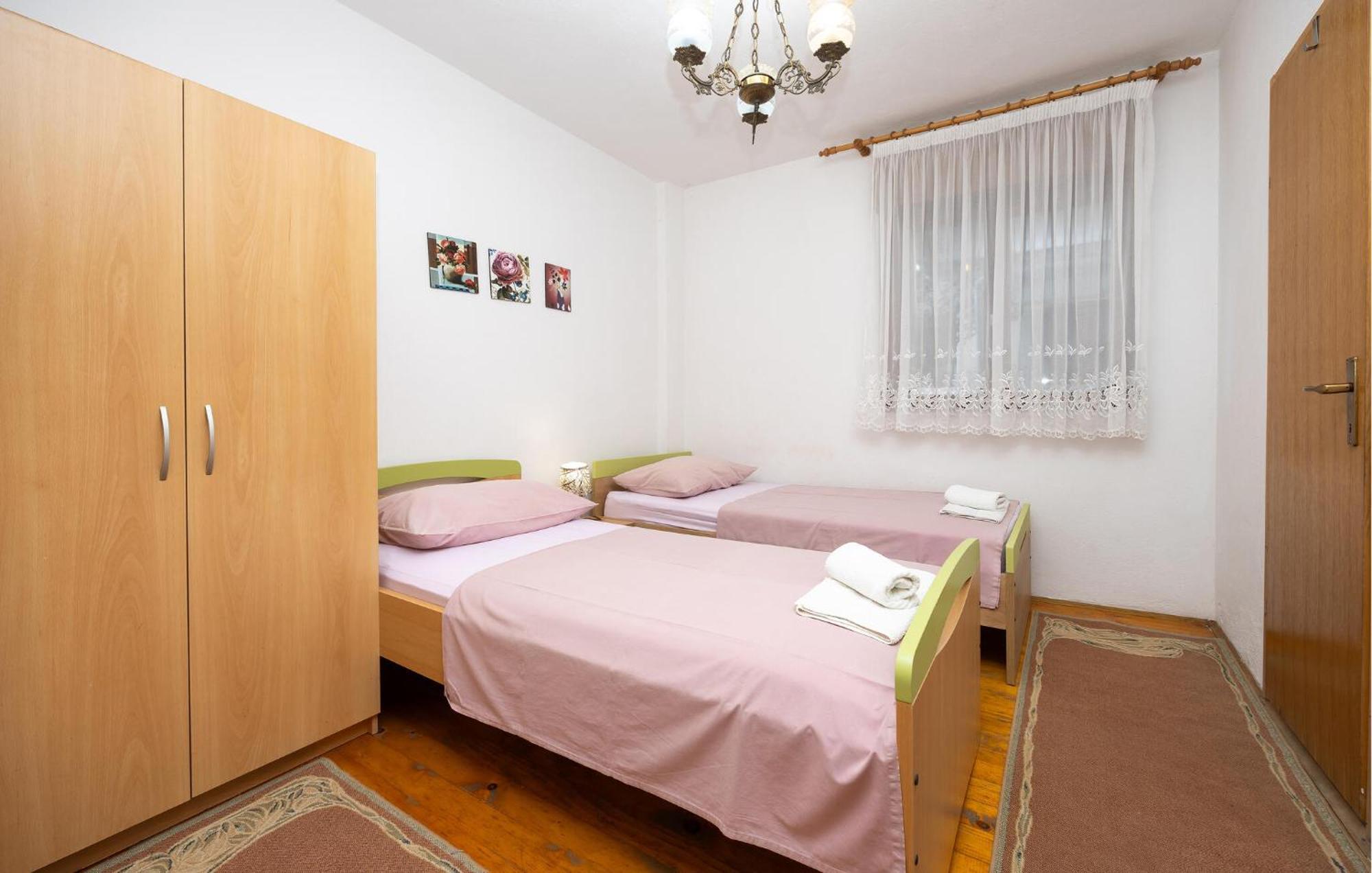 3 Bedroom Gorgeous Apartment In Trogir Ngoại thất bức ảnh