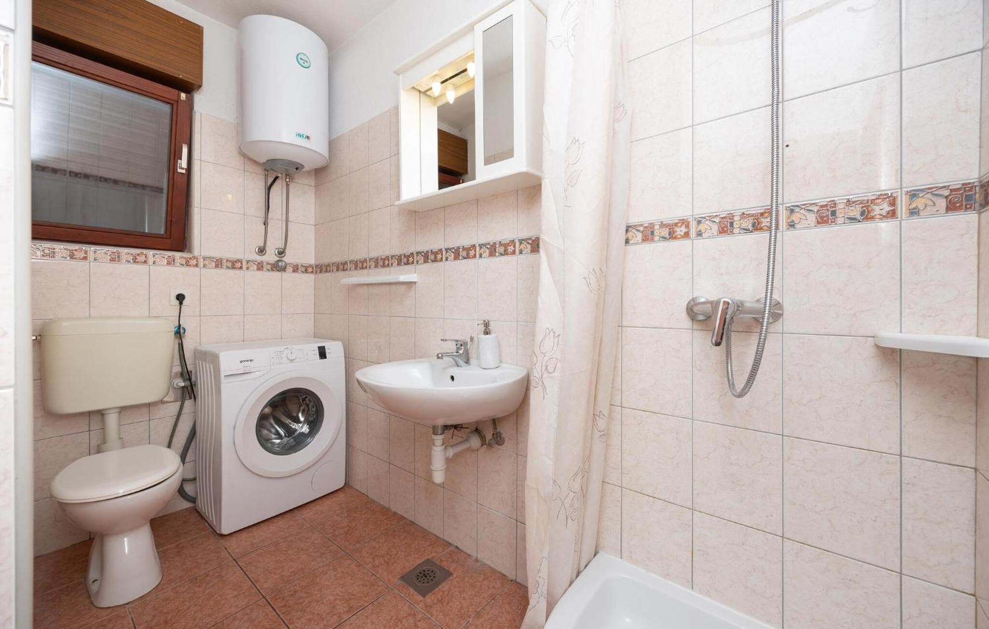 3 Bedroom Gorgeous Apartment In Trogir Ngoại thất bức ảnh