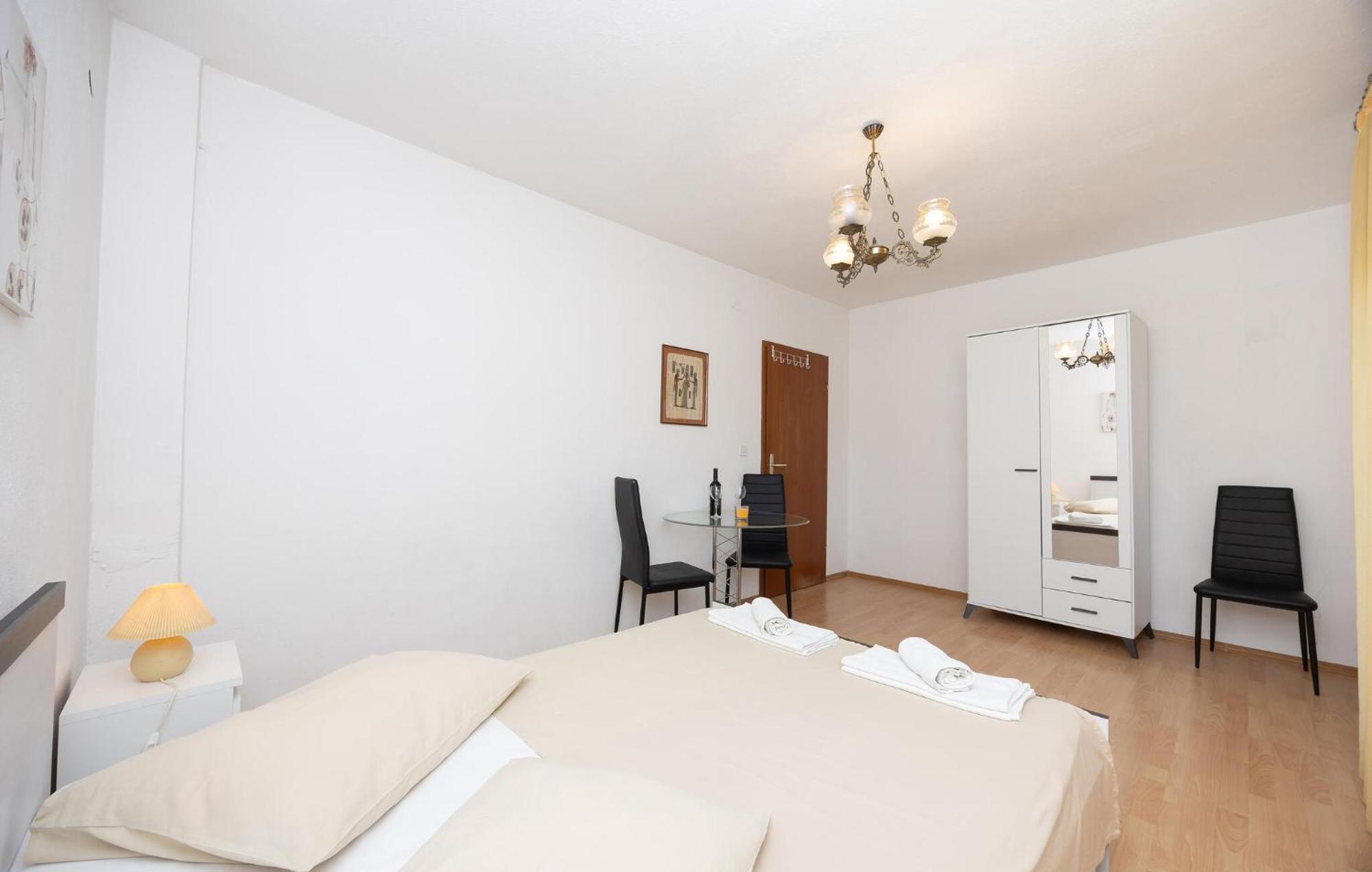 3 Bedroom Gorgeous Apartment In Trogir Ngoại thất bức ảnh