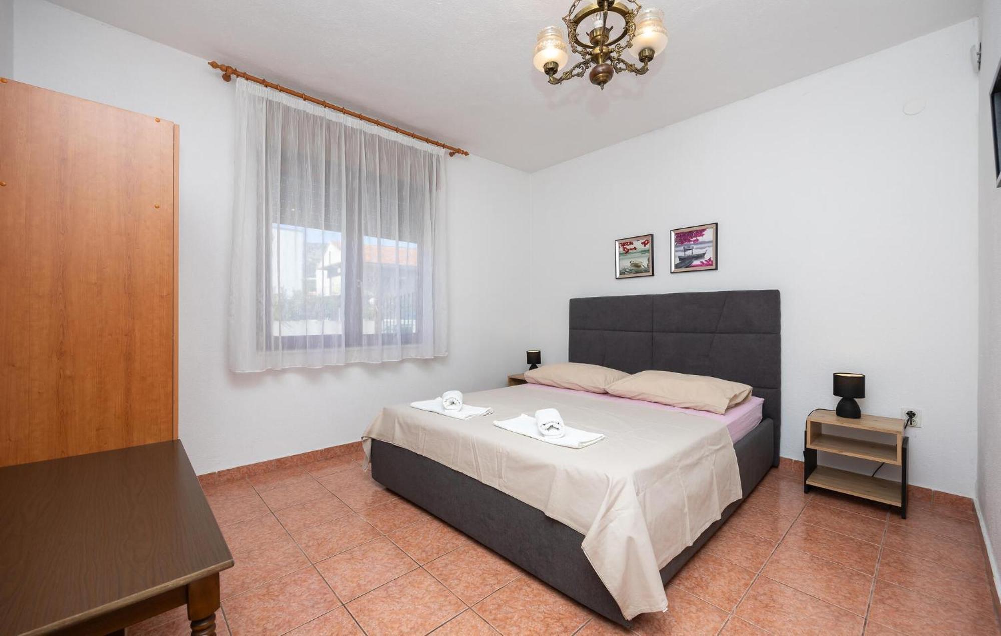 3 Bedroom Gorgeous Apartment In Trogir Ngoại thất bức ảnh